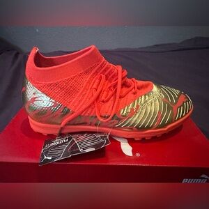 Puma Kids Soccer Cleats - Future Z 3.4 NJr TT Indoor Soccer